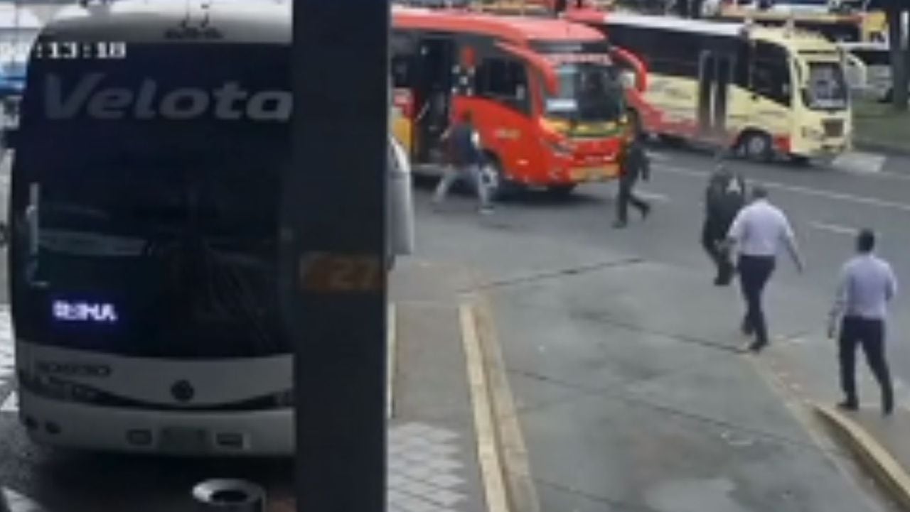 Muere conductor en la Terminal de Transporte de Bogotá
Foto: captura de pantalla TikTok @noticiascaracol