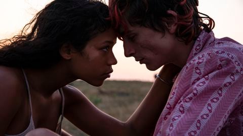 Taylor Russell (left) as Maren and Timothée Chalamet (right) as Lee in BONES AND ALL, directed by Luca Guadagnino, a Metro Goldwyn Mayer Pictures film.
