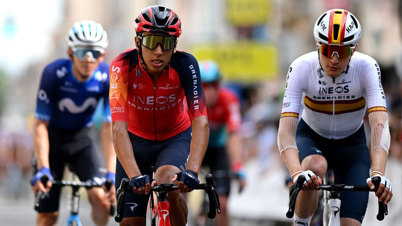 LE COTEAU, FRANCE - JUNE 06: (L-R) Egan Bernal of Colombia and Carlos Rodríguez of Spain and Team INEOS Grenadiers cross the finish line during the 75th Criterium du Dauphine 2023, Stage 3 a 194.1km stage from Monistrol-sur-Loire to Le Coteau / #UCIWT / on June 06, 2023 in Le Coteau, France. (Photo by Dario Belingheri/Getty Images)