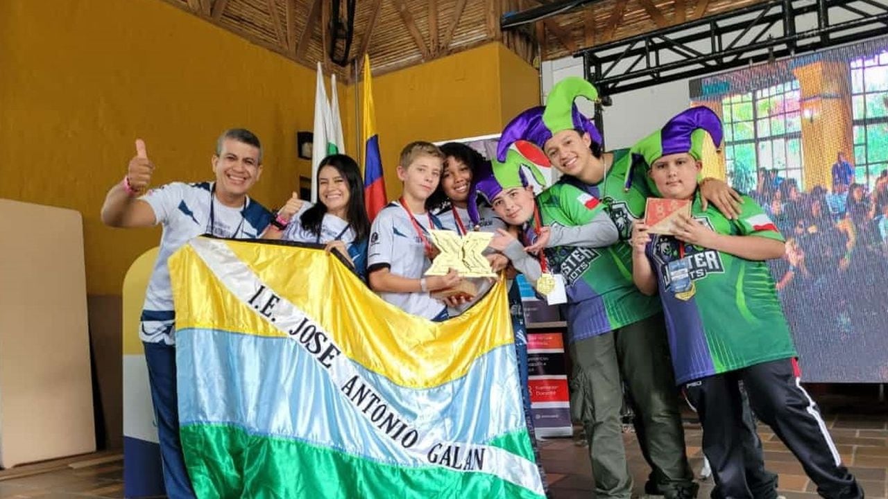 Estudiantes de zona rural de Yumbo, Valle, son campeones nacionales de Robótica Make X.
