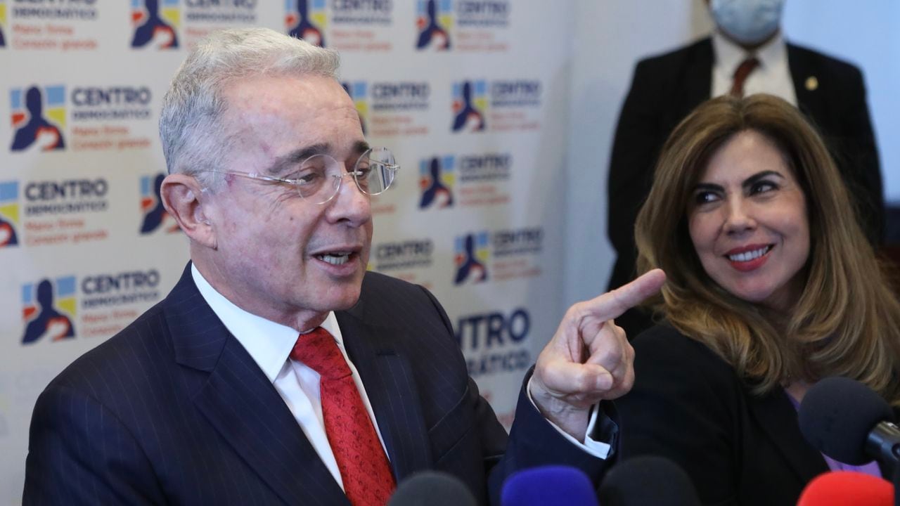 Reunión Centro Democrático, posterior reunión Álvaro Uribe con Presidente Electo Gustavo Petro