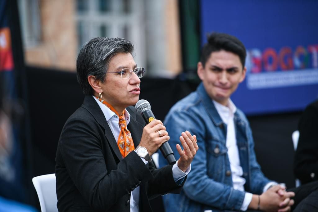La alcaldesa de Bogotá, Claudia López, en el lanzamiento de la campaña 'Pilas ahí'.