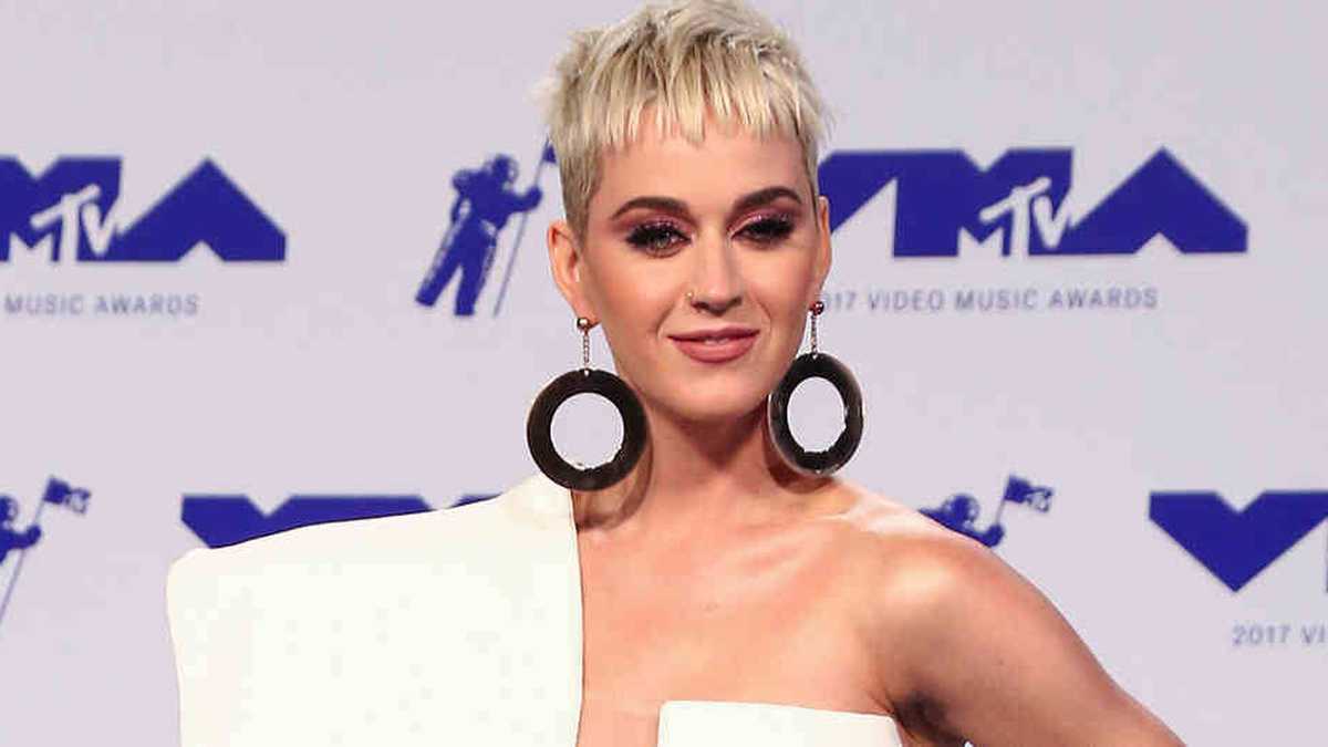 Katy Perry rompió redes con video de su embarazo | Noticias hoy