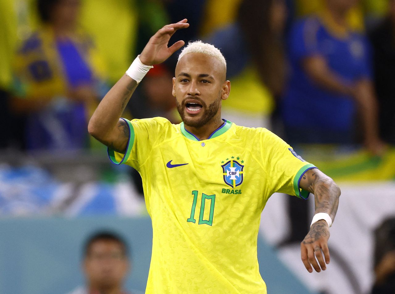 Ramon Menezes y Neymar. Selección Brasil. Foto: AP/Fernando Vergara//REUTERS/Suhaib Salem