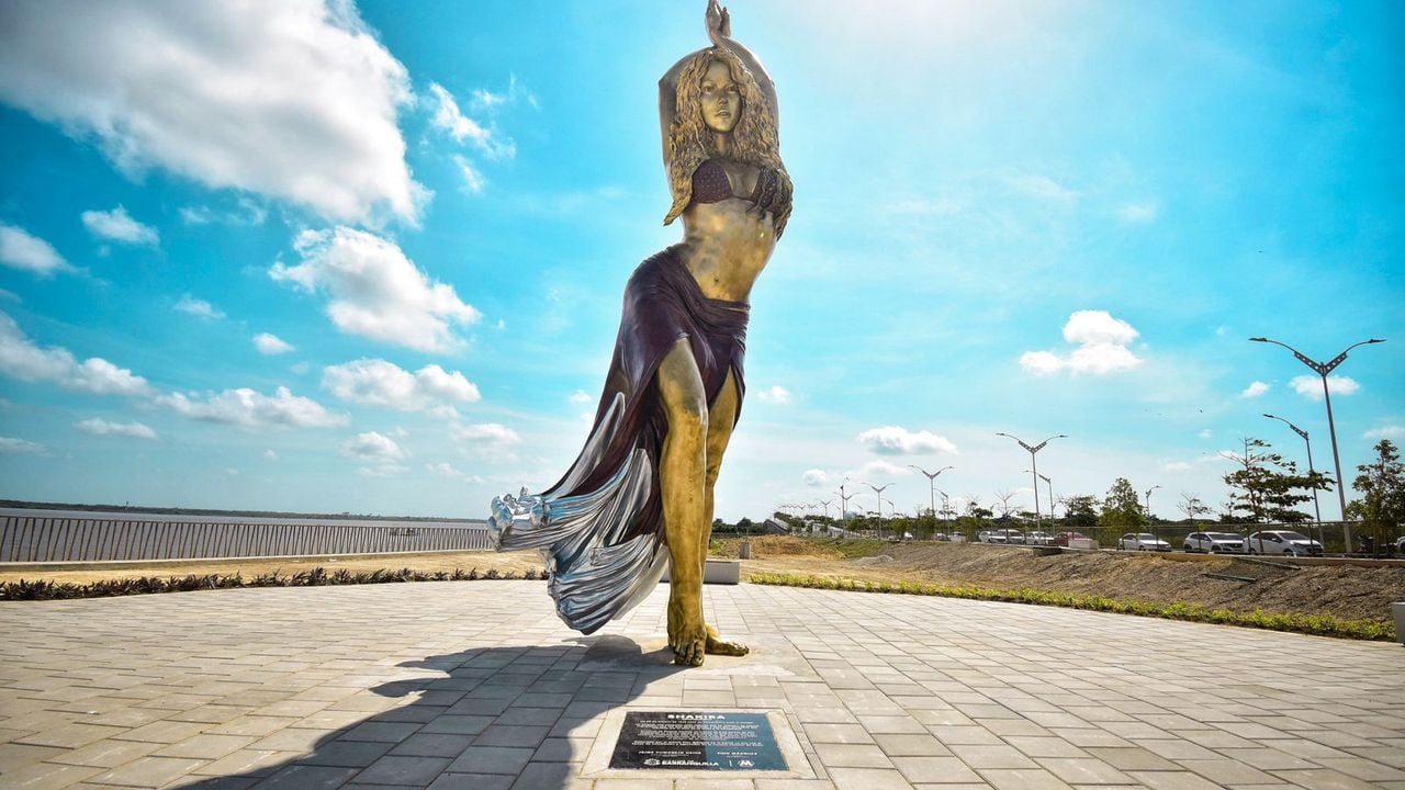 Estatua de Shakira en Barranquilla.