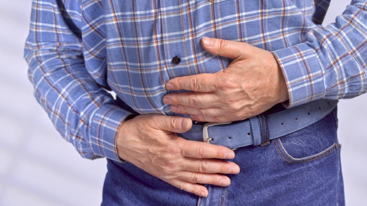 Los parásitos pueden generar dolores estomacales y problemas intestinales. Foto: Getty images.