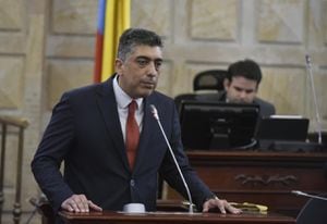 Julio César Cárdenas, candidato a la Contraloría General durante la audiencia pública en el Congreso.