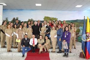 Más de 100 privados de la libertad se incluyeron en programa de formación académica que los convertirá en profesionales.