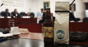 Cerveza la Roja y Café Paramillo, productos de desmovilizados de las Farc