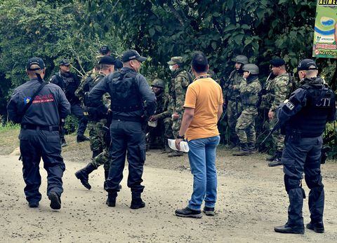 Enfrentamiento entre comunidad y Ejército por minería ilegal deja una persona muerta y cuatro heridas en Pichindé, Cali
