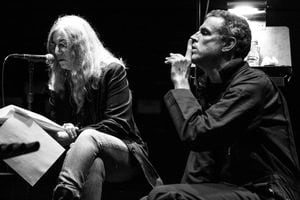 Soundwalk Collective con Patti Smith - en vivo en el Florence Gould Hall de NY. A fines de mes, esta experiencia aterriza en el Teatro Colón.