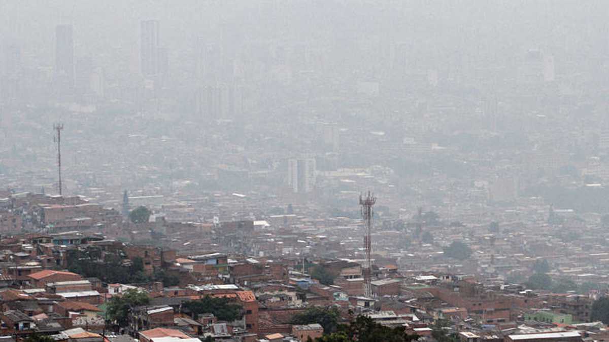 En Colombia, Medellín es una de las ciudades que mayores problemas enfrenta por cuenta de la contaminación del aire. Foto: Archivo Semana. 
