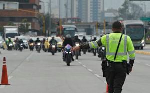 Puesto de control policía de tránsito Bogotá