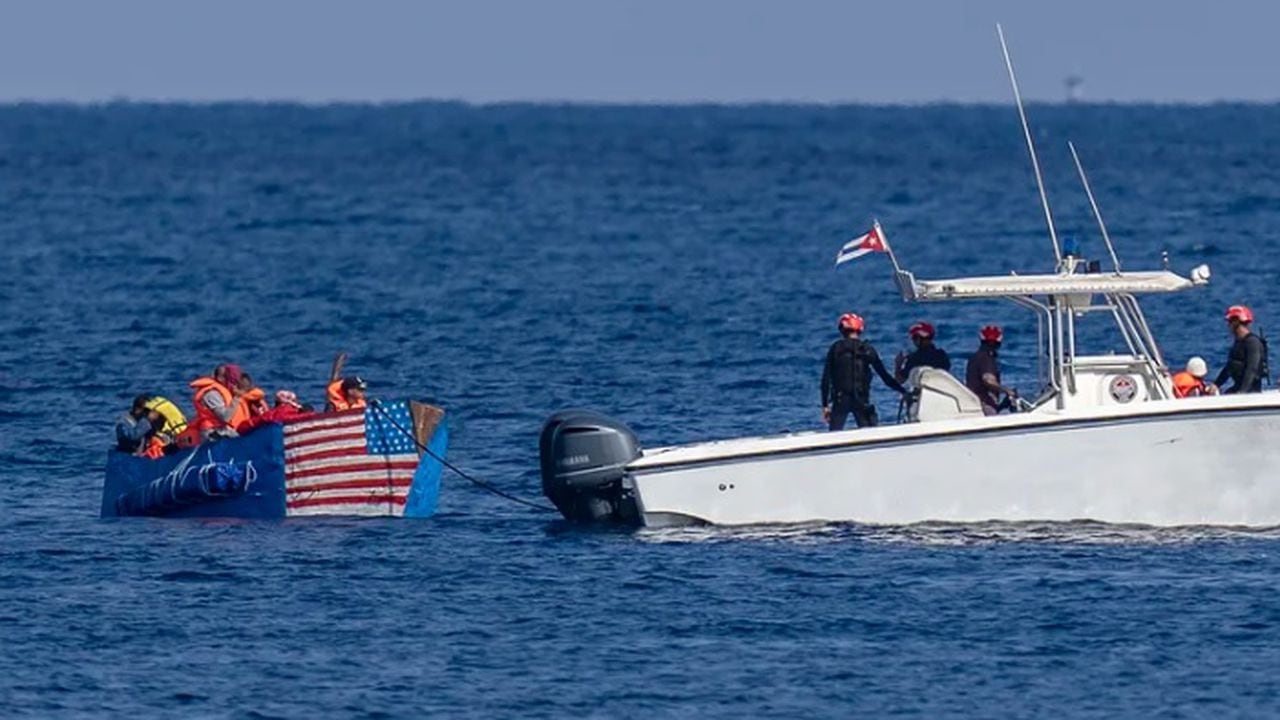 Estados Unidos decidió suspender la búsqueda de los migrantes cubanos desaparecidos. Foto: AP.