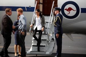 ¿Reconciliación en la familia real? El príncipe Harry de Gran Bretaña y su esposa Meghan, duquesa de Sussex, tienen un plan. Archivo - REUTERS / Phil Noble