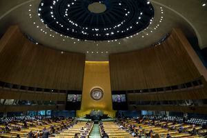 Fotografía facilitada por Naciones Unidas, en la que el secretario general António Guterres habla desde el podio (al centro) durante la 75ta sesión de la Asamblea General de Naciones Unidas, el martes 22 de septiembre de 2020, en las oficinas generales de la ONU en Nueva York. (Eskinder Debebe/ONU vía AP)