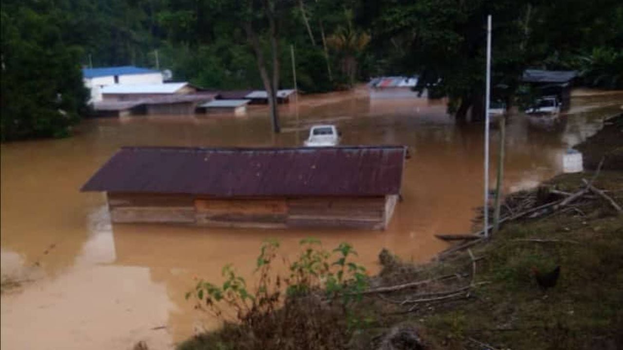 Más de 20 comunidades indígenas del Catatumbo permanecen bajo el agua.