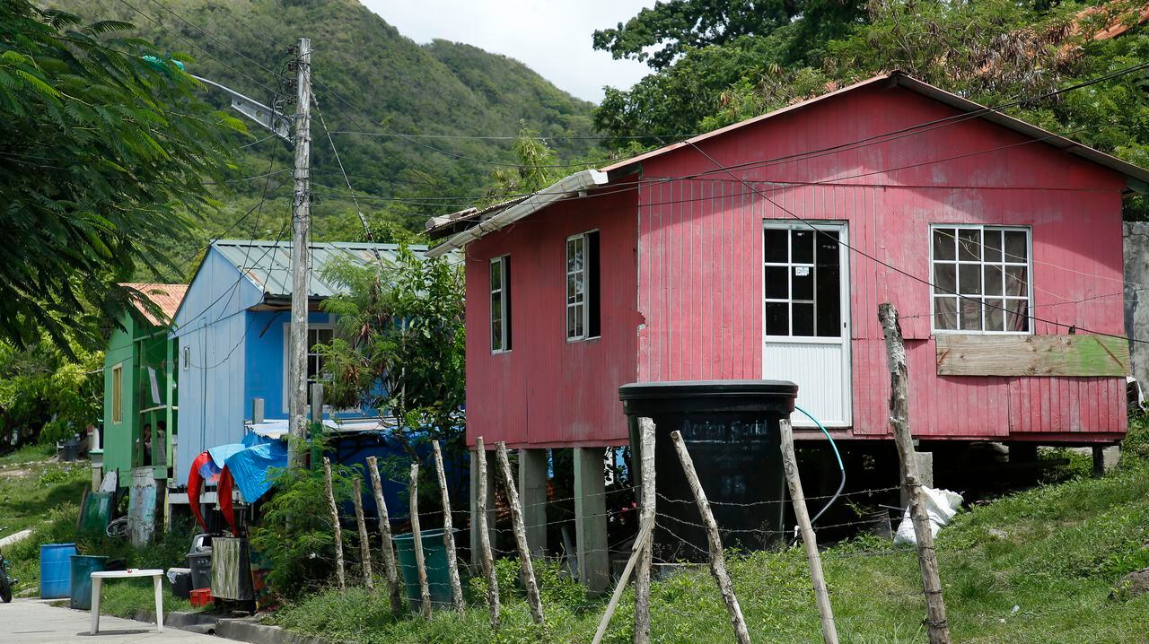 Casas isleñas tradicionales en la isla de Providencia.