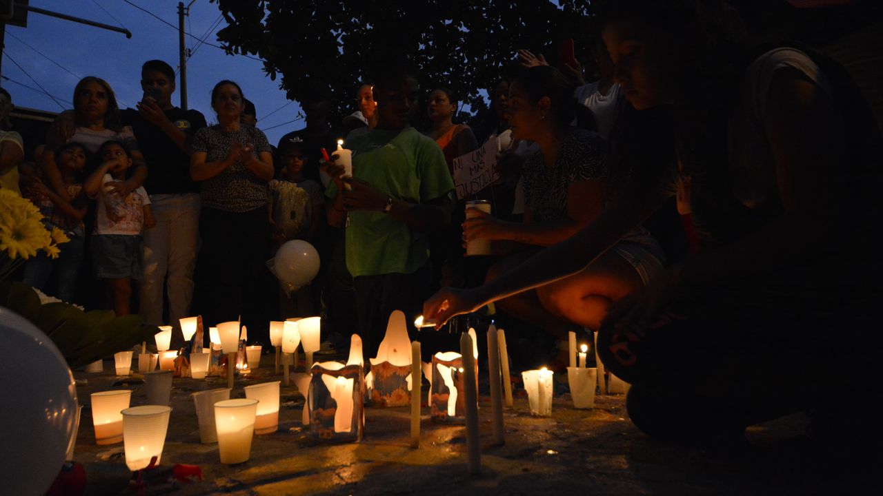 Plantón en el barrio San Judas Tadeo en Cali por el asesinato de la niña Michelle González