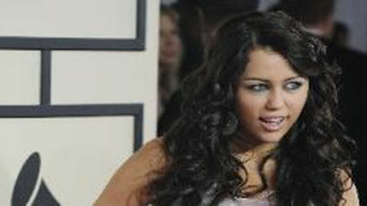 Miles Cyrus la adolescente y cantante que se hizo famosa por la serie de Disney Hannah Montana.