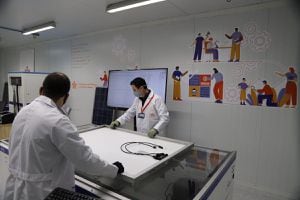 SENA pone en funcionamiento moderno laboratorio de ensayos de paneles solares
