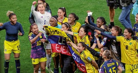 Con gol de Catalina Usme, Colombia pasó por primera vez a los cuartos de final de un Mundial. En Alemania 2011 llegaron hasta la primera fase y en Canadá 2015, hasta octavos.