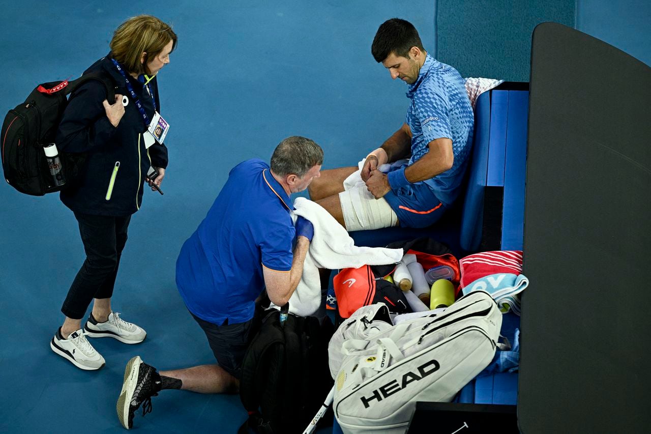 Novak Djokovic recibió atención médica en varias ocasiones.