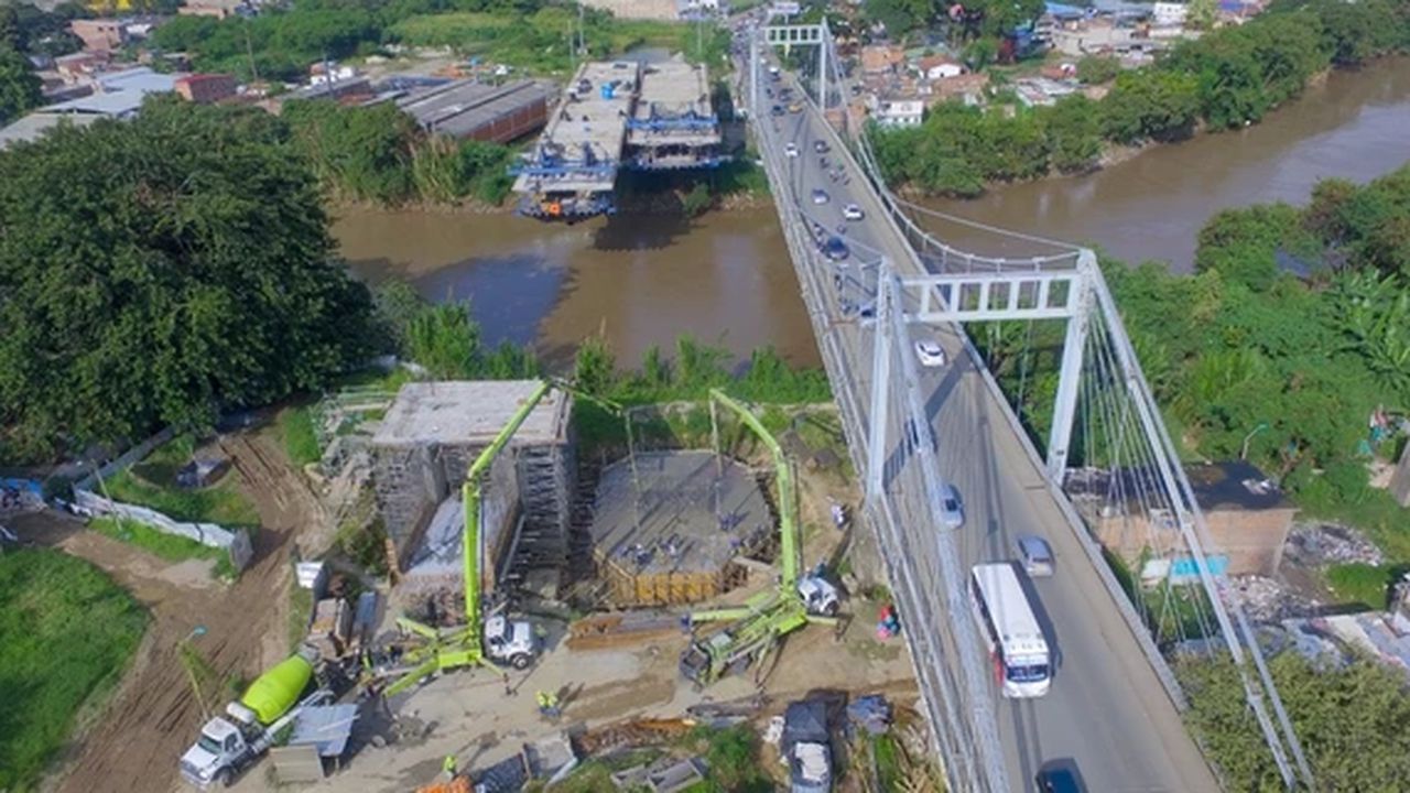 La gobernadora del Valle del Cauca, Clara Luz Roldán, anunció que está el 100% de los recursos para culminar la obra del puente de Juanchito.