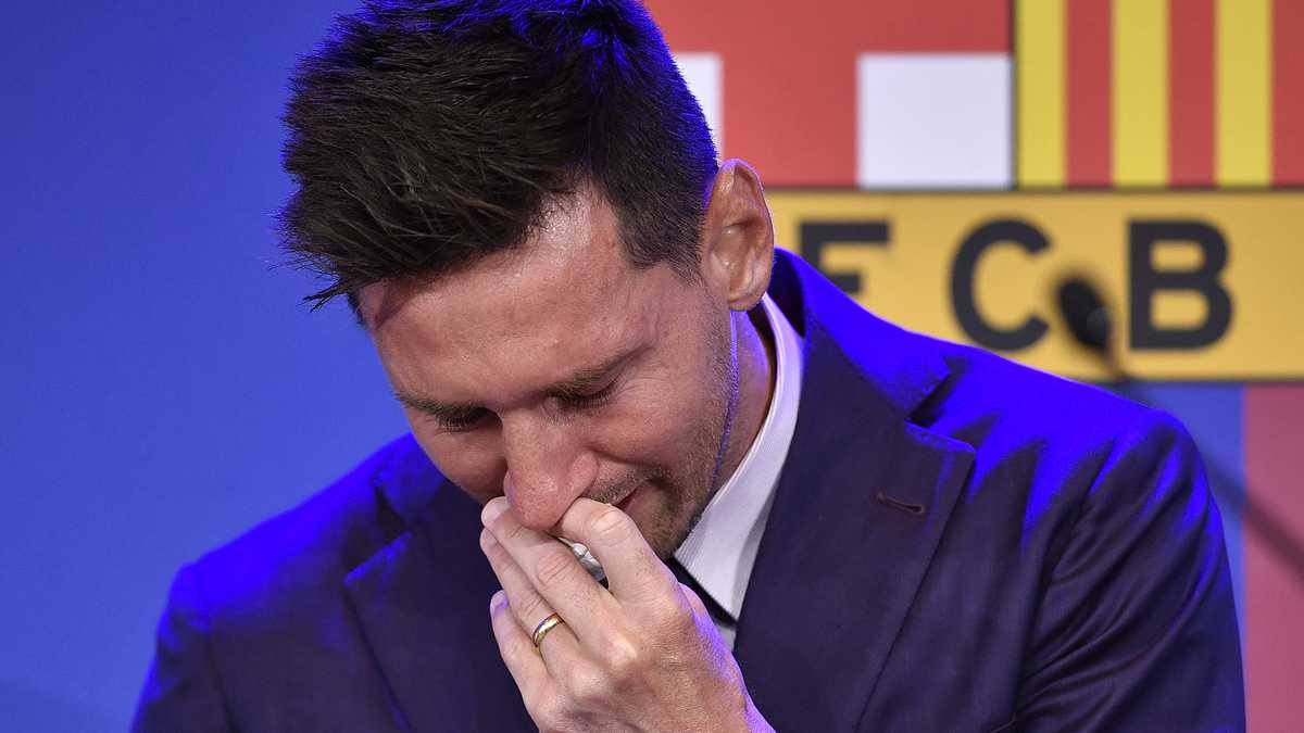 Video | El conmovedor llanto de Messi al despedirse del Barça