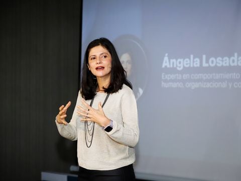 Ángela Losada