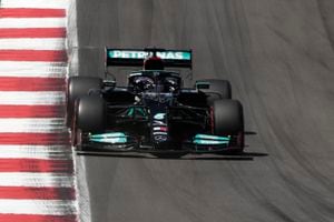Corredor de Mercedes de formula 1 Lewis Hamilton ganó el Gran Premio de Portugal