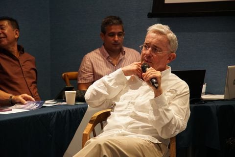 Álvaro Uribe en un evento realizado por el Centro Democrático.