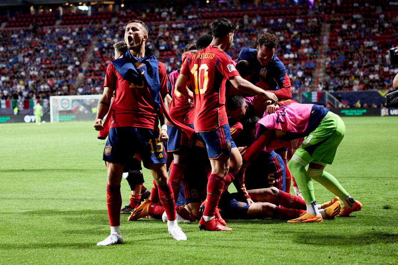 Festejo de España tras clasificarse a la final de la UEFA Nations League