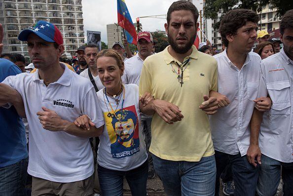 "Por fin libertad plena para mi amigo y compañero", celebró el dirigente Henrique Capriles. "Por fin se hizo justicia".