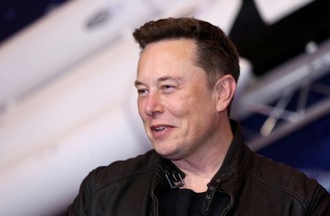 ¿Cómo lo hizo? Elon Musk aumentó su fortuna en un solo día: la lucha con Bezos continúa