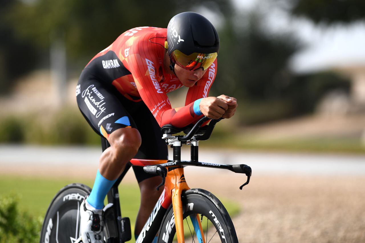 AJMAN, UNITED ARAB EMIRATES - FEBRUARY 22: Alejandro Osorio Carvajal of Colombia and Team Bahrain Victorious sprints during the 4th UAE Tour 2022 - Stage 3 a 9km Individual Time Trial stage from Ajman to Ajman / ITT / #UAETour / #WorldTour / on February 22, 2022 in Ajman, United Arab Emirates. (Photo by Tim de Waele/Getty Images)