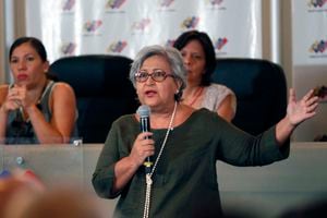 A las condolencias se han sumado otras figuras políticas como la vicepresidenta, Delcy Rodríguez, que ha dicho de Lucena que "fue una verdadera militante por la vida"