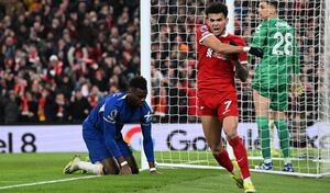 Luis Díaz tuvo esplendida presentación con Liverpool tras dar asistencia y marcar gol ante Chelsea