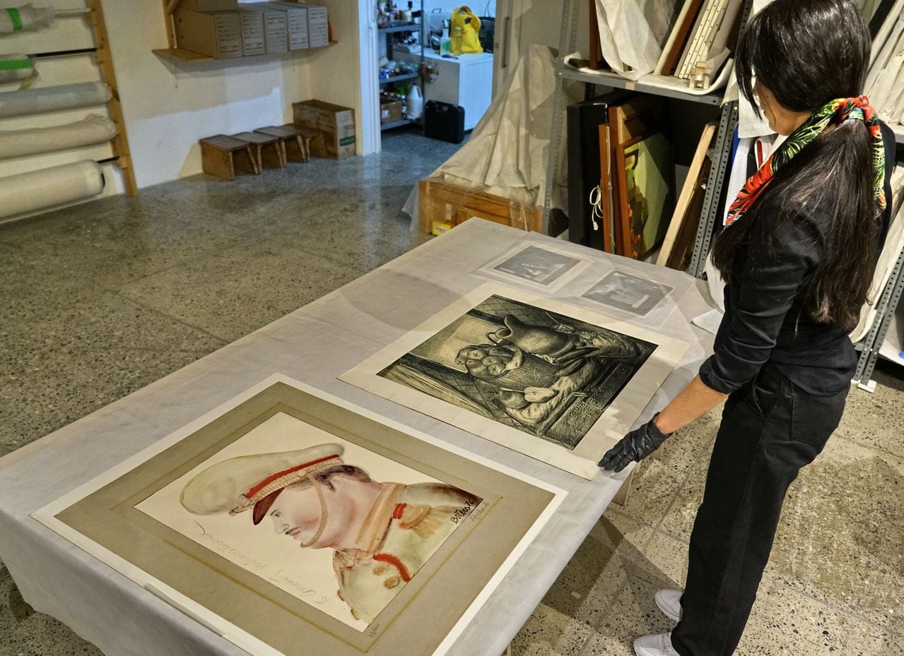 Dos obras del maestro Fernando Botero, que murió en la mañana de hoy,  reposan en las instalaciones del museo La Tertulia. 15 de sep de 2023. Foto Jorge Orozco / El País.