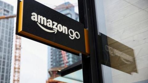 Las tiendas Amazon Go usan inteligencia artificial para operar sin trabajadores humanos.