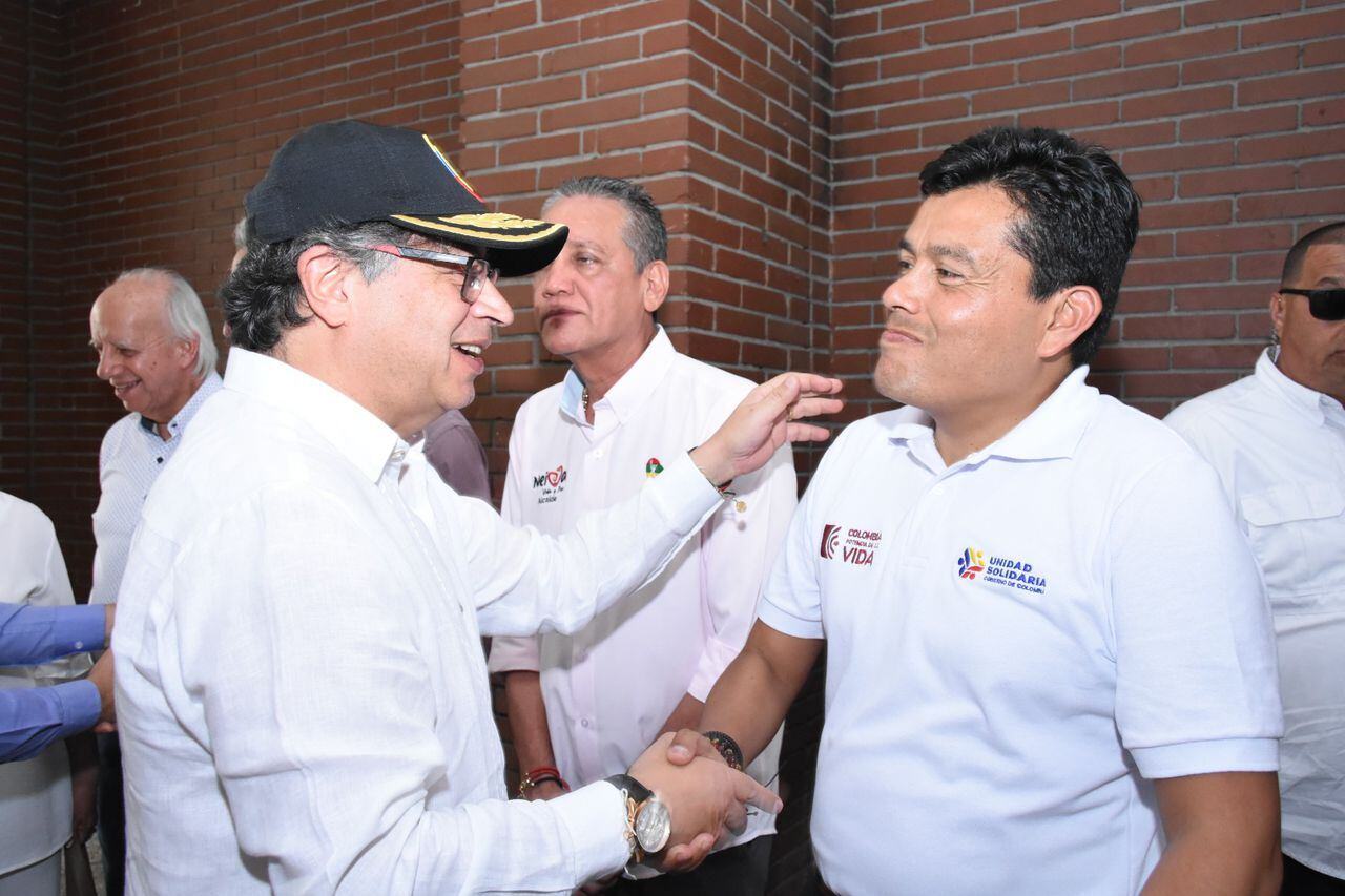 Presidente Gustavo Petro y Mauricio Rodríguez Amaya.