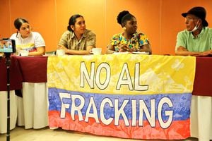 Francia Márquez durante el encuentro con organizaciones ambientales en Bucaramanga