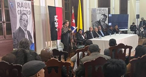 El Partido Comunes participó en un acto de conmemoración al asalto de Fidel Castro hace 69 años en Cuba.