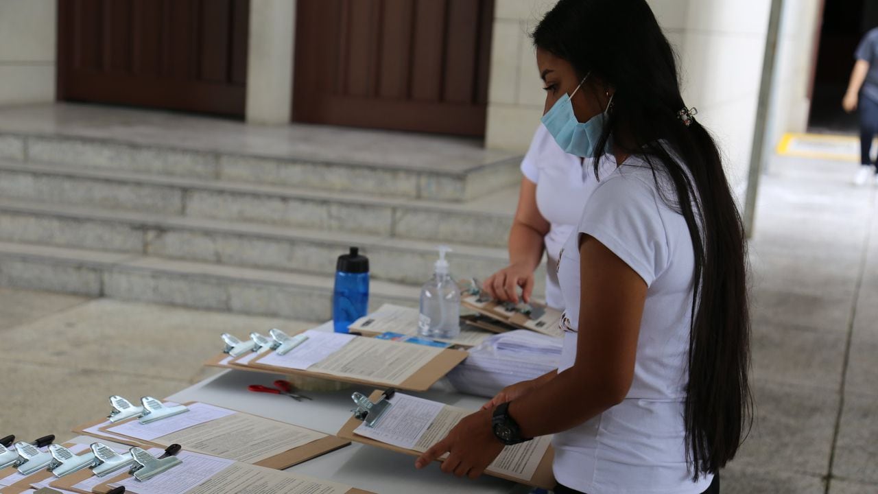 Medellín abrió un nuevo punto masivo de vacunación contra la covid 19 ¿donde está ubicado?