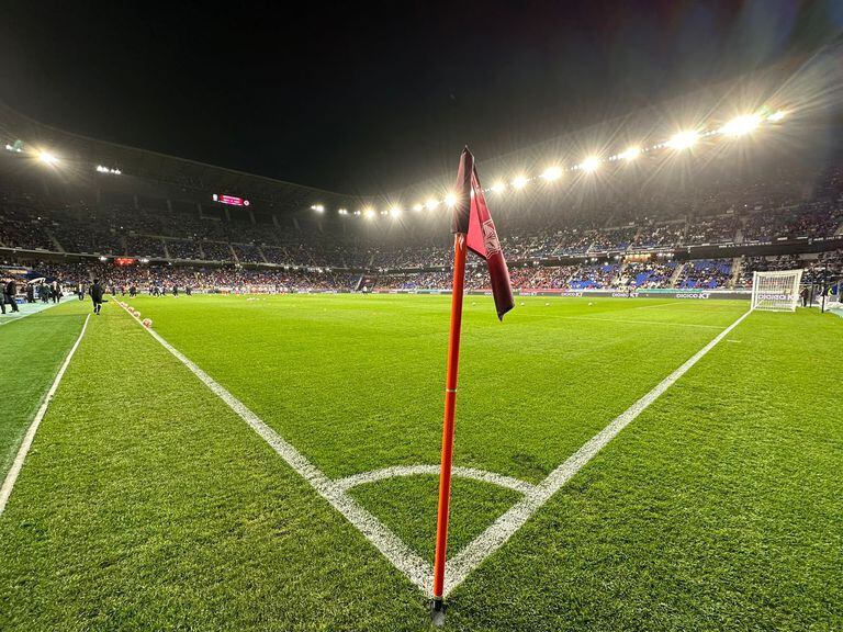 Vista panorámica del estadio de Ulsan Munsu, donde se jugó el partido entre Corea y Colombia