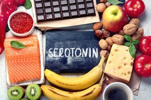 Los alimentos ricos en triptófano son clave para aumentar el nivel de serotonina.