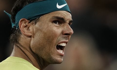 Spain's Rafael Nadal reacts after missing a point as he plays Serbia's Novak Djokovic during their quarterfinal match of the French Open tennis tournament at the Roland Garros stadium Tuesday, May 31, 2022 in Paris. (AP/Thibault Camus)