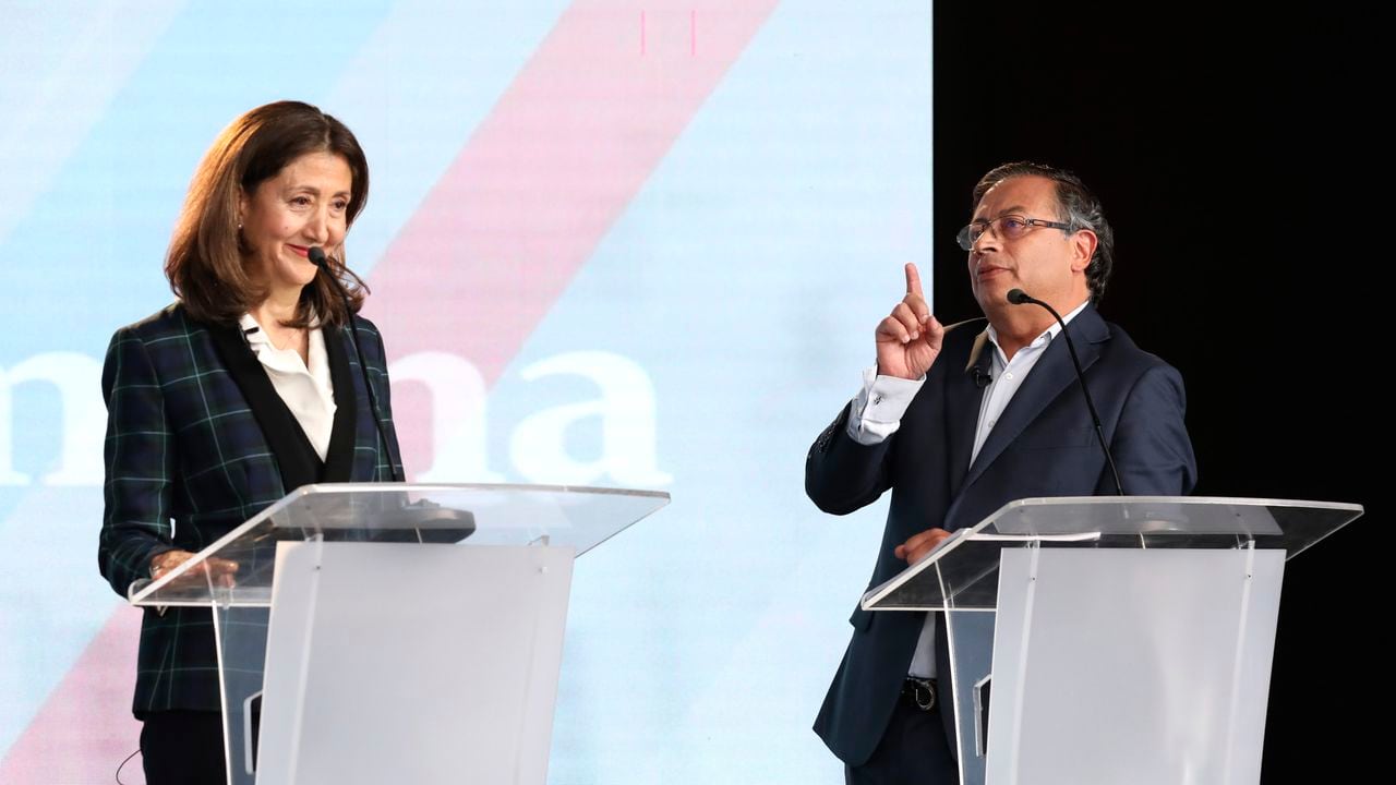 Ingrid Betancourt y Gustavo Petro debate los que son Semana El Tiempo