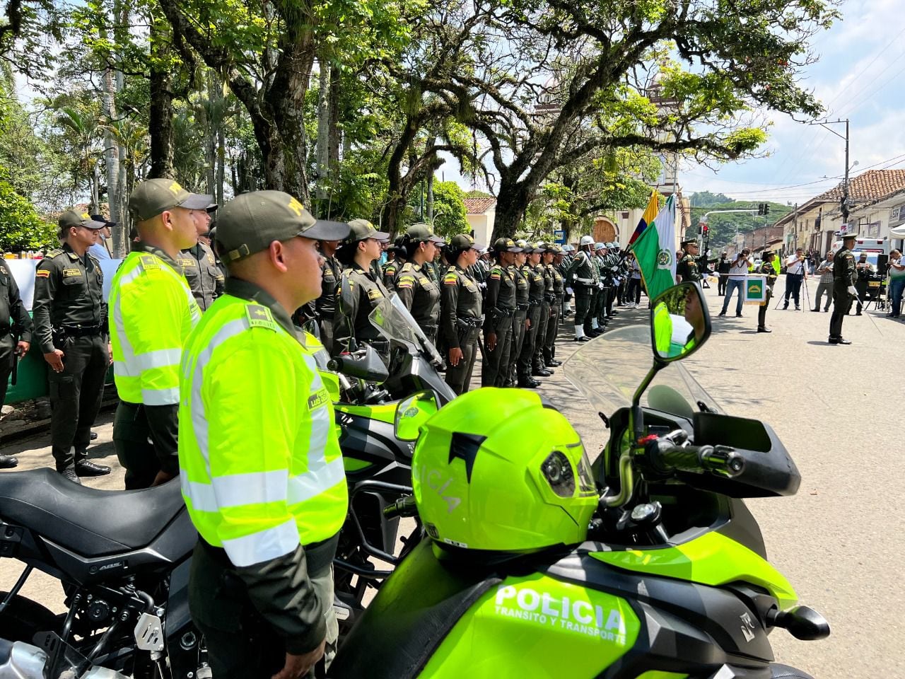 Los patrulleros fueron presentados en un acto protocolario realizado en Santander de Quilichao.