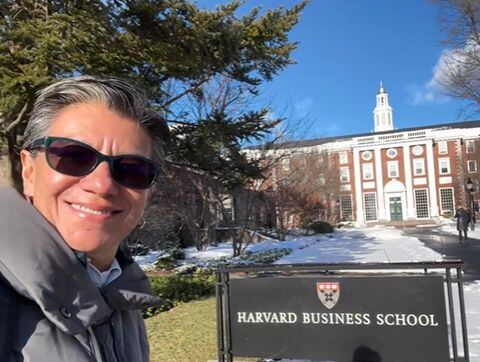 Claudia López publicó una foto en Harvard, tras iniciar sus estudios en liderazgo.